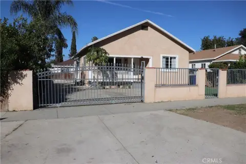 Riverside Duplex: Income Potential