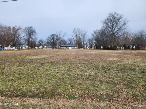 Land in Golden City, MO