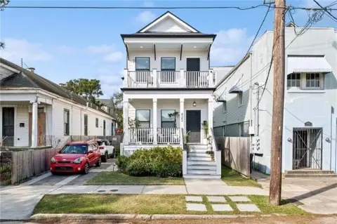 Mid-City Multifamily Property
