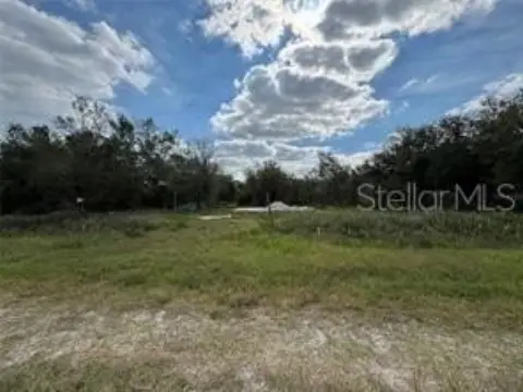 Residential Lot in Okeechobee