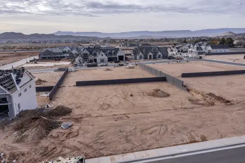 Spacious Lot in Old Farm