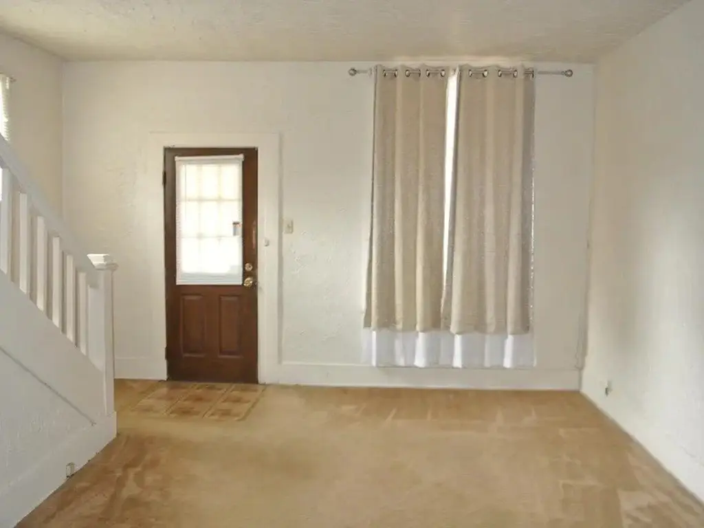 Picture 4