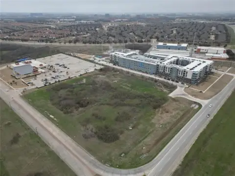 Prime Land in Las Colinas