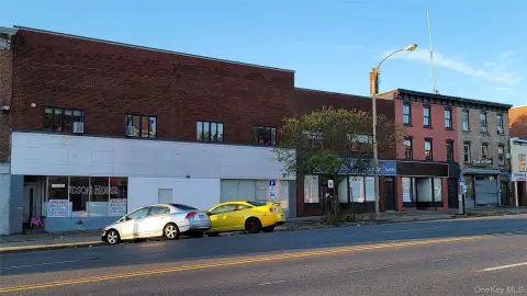 Mixed-Use Building with Vacant Floor