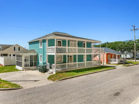 Beachside Triplex with Two Homes