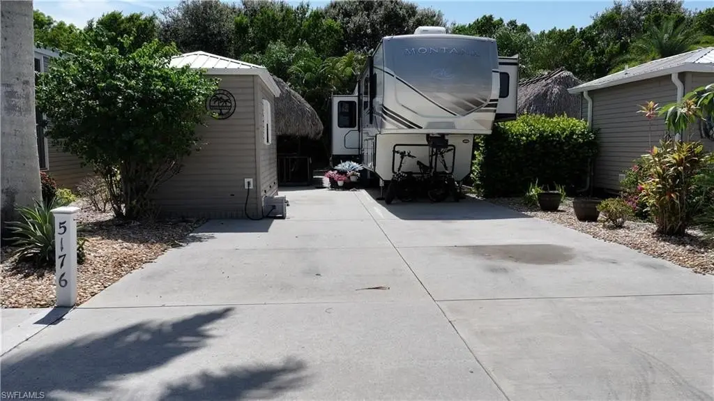 Picture 10
