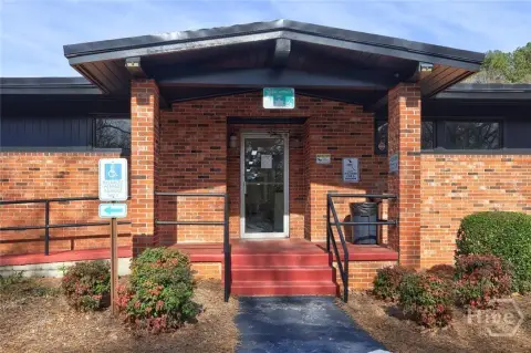 Renovated Commercial Building in Downtown