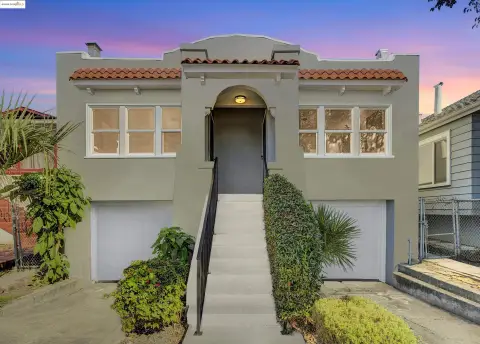 Renovated Duplex in NOBE Oakland