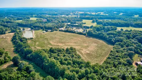 30 Acres in Cool Spring