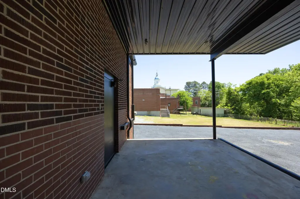 Picture 19