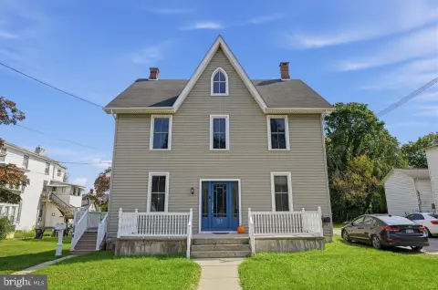 Triplex with Detached Garage