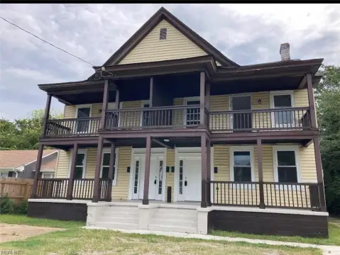 Rehabilitated Waterfront Quadplex