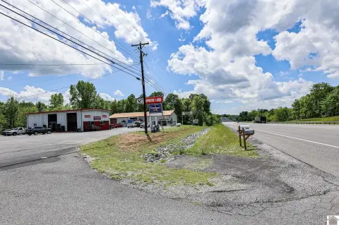 Eddyville Warehouse and Storage Property