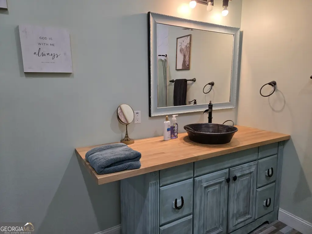 Picture 30