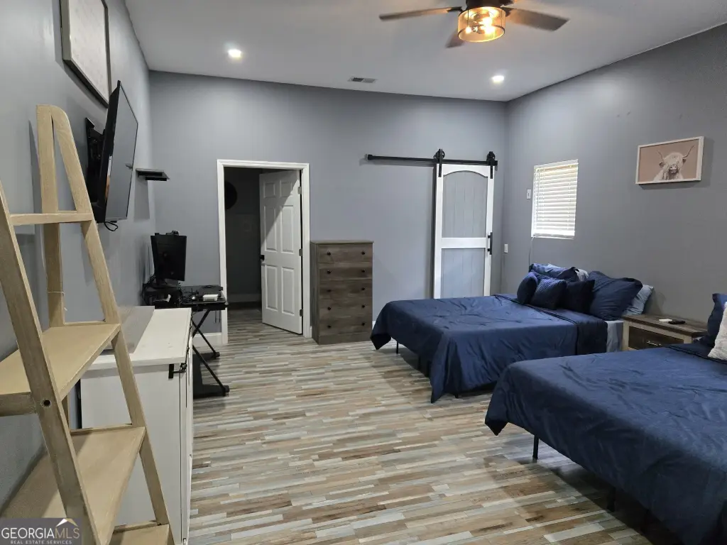 Picture 36