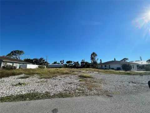 Cleared Double Lot in Naples