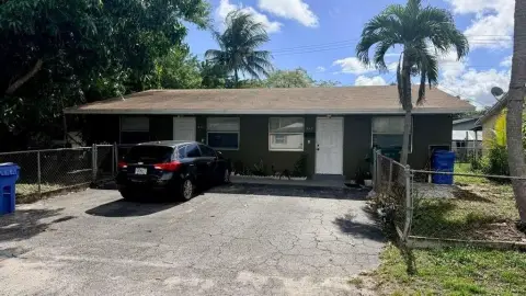 Oakland Park Duplex Opportunity