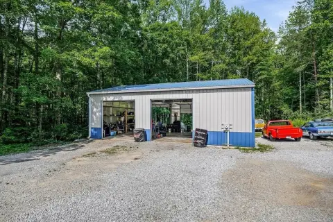Two-Bay Tire Service Property
