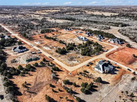 Residential Land in Guthrie, OK