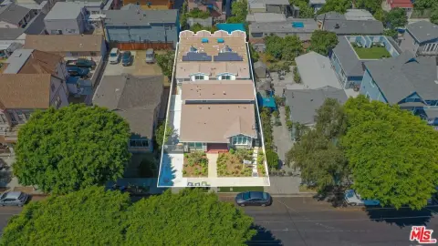 USC Area Four-Unit Multifamily Property
