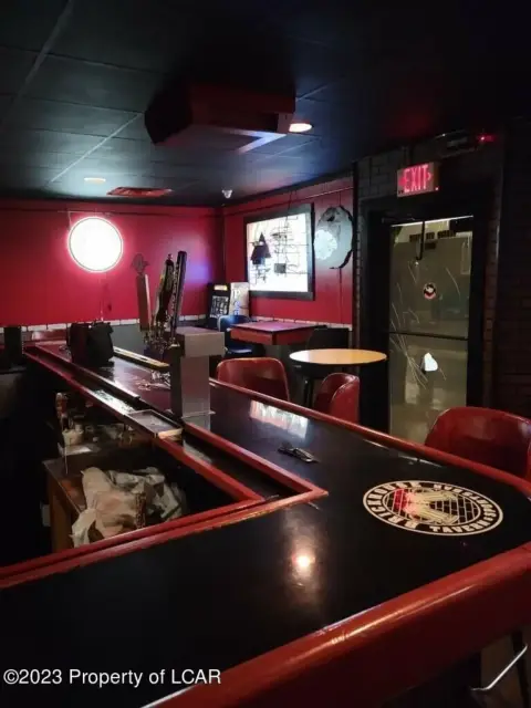 Turnkey Tavern with Liquor License