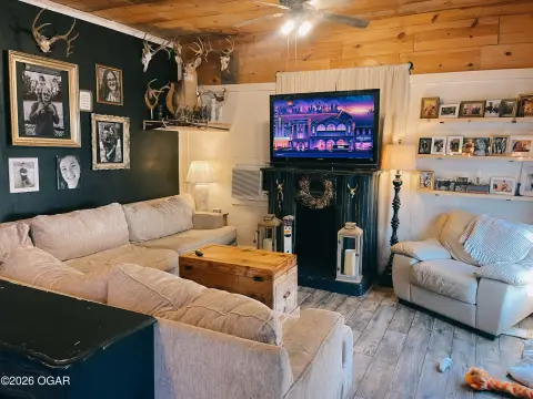 Seneca Mixed-Use Property For Sale