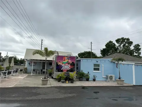 Versatile Mixed-Use Investment Opportunity