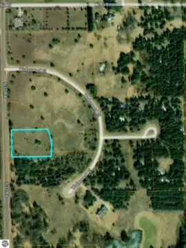 Residential Land in Quiet Subdivision