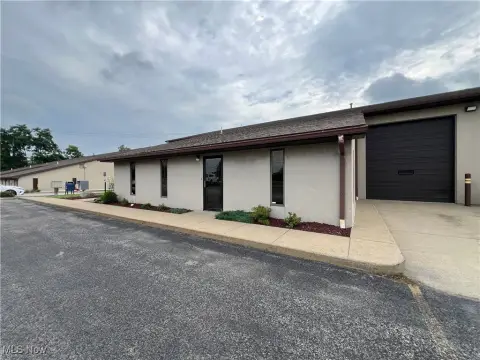 Office/Warehouse Flex Space Available