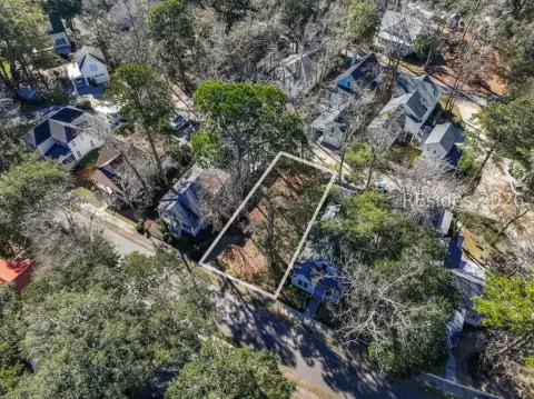 Residential Lot in Habersham Community