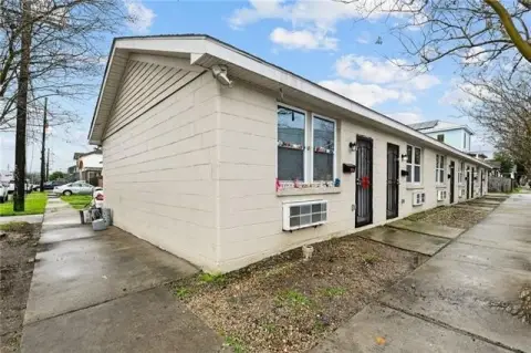 Renovated Apartment Complex Near St. Claude