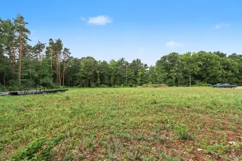 Commercial Land Near Restaurant