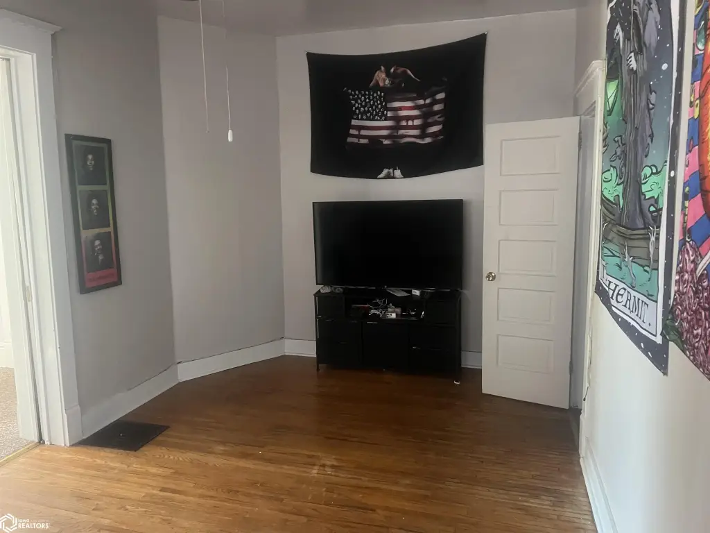 Picture 6
