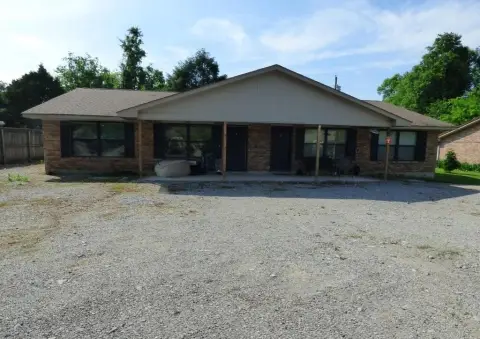 Two-Unit Duplex Near Watts Bar Lake