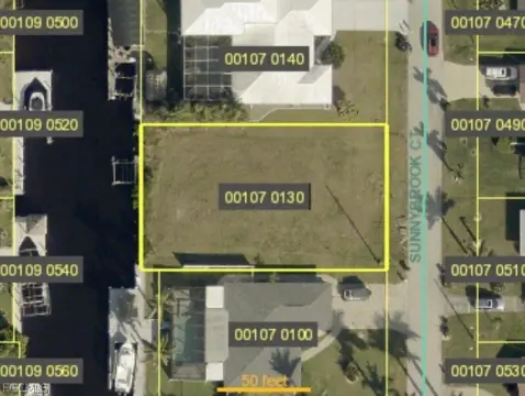 Waterfront Lot in Cape Coral