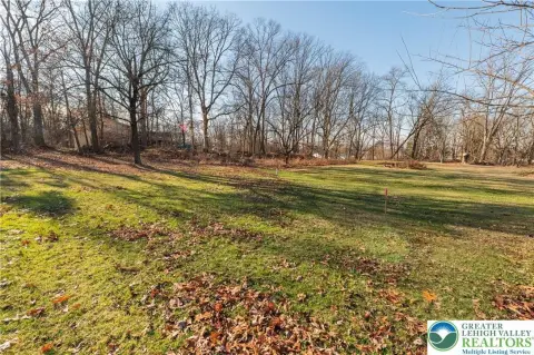 Emmaus Borough Land For Sale