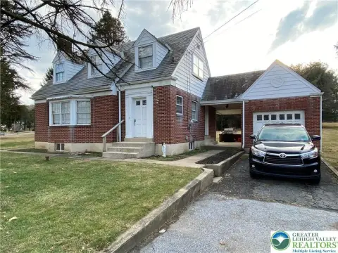 Commercial Property Near St. Luke's