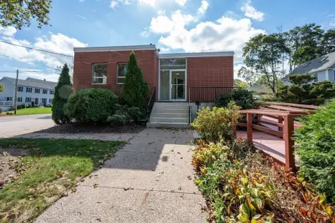 Move-in Ready Professional Office Space