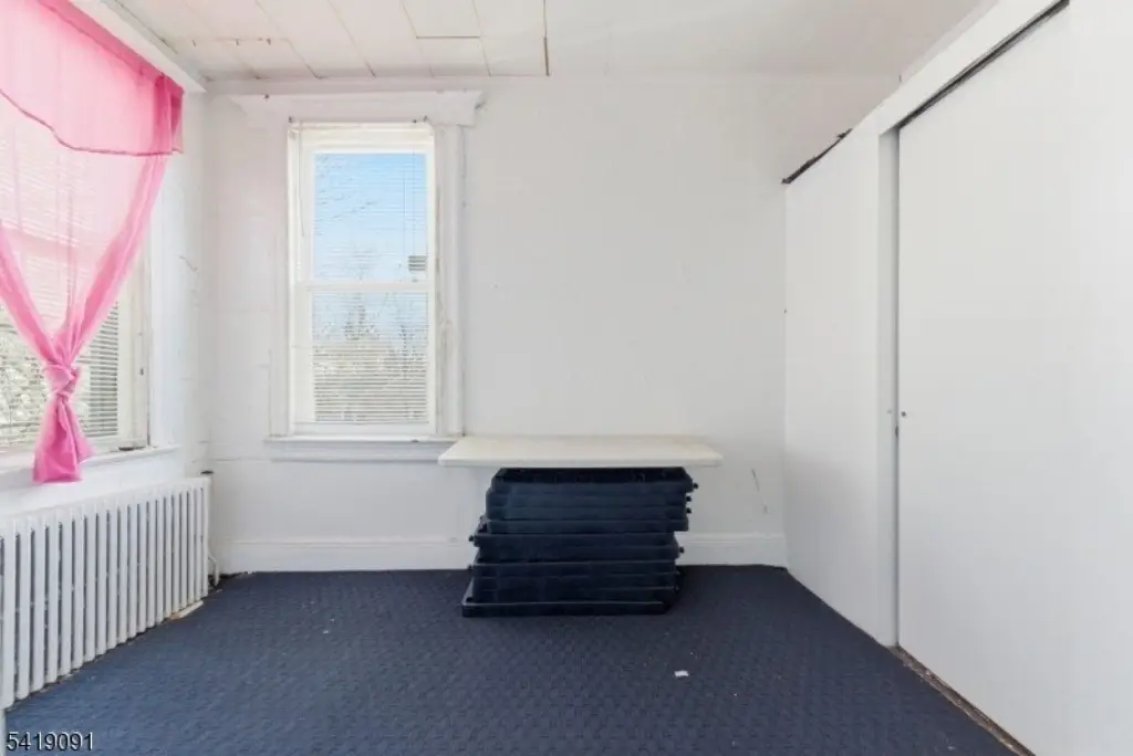 Picture 9