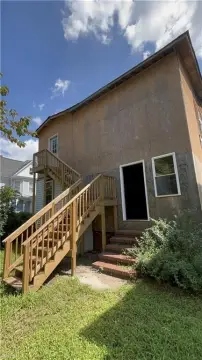Duplex With New Roof