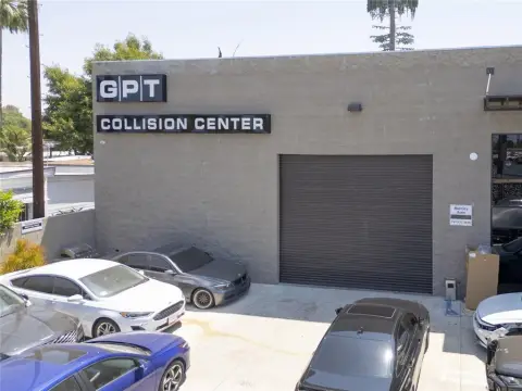 Turnkey Collision Center in Van Nuys