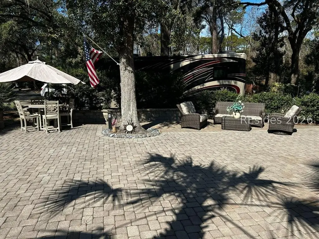 Picture 4