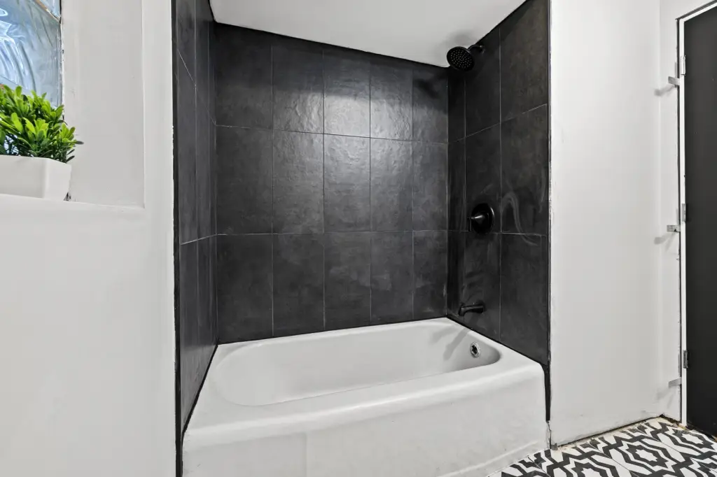 Picture 9