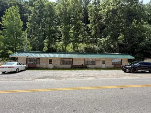 Cornettsville Commercial Property For Sale