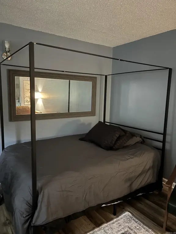 Picture 4