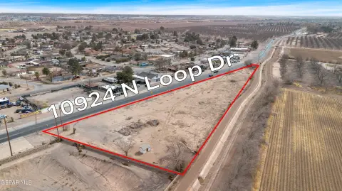 Expansive Land with Frontage