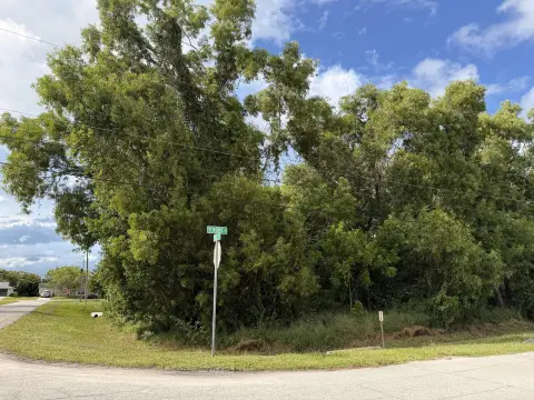 Port St. Lucie Corner Lot