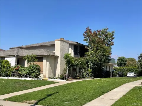 Residential Income Quadplex