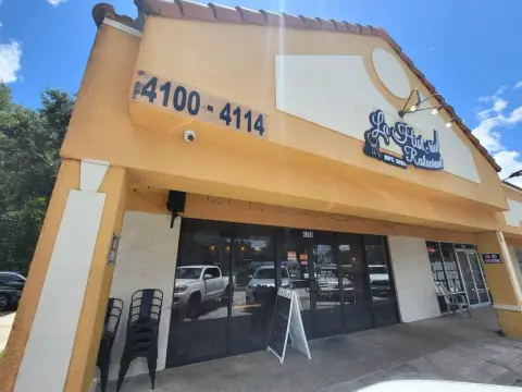 Turnkey Restaurant in Kissimmee Plaza