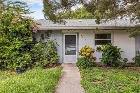 Orlando Duplex with Income Potential